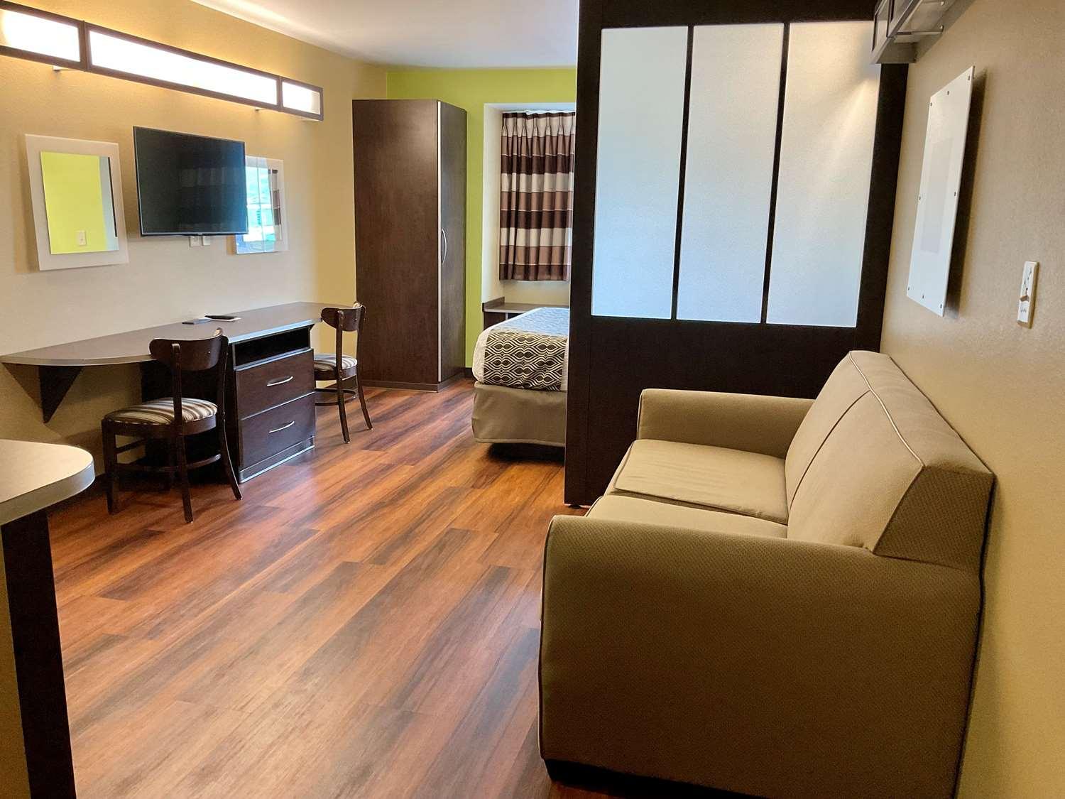 Surestay Plus Hotel By Best Western Buckhannon מראה חיצוני תמונה