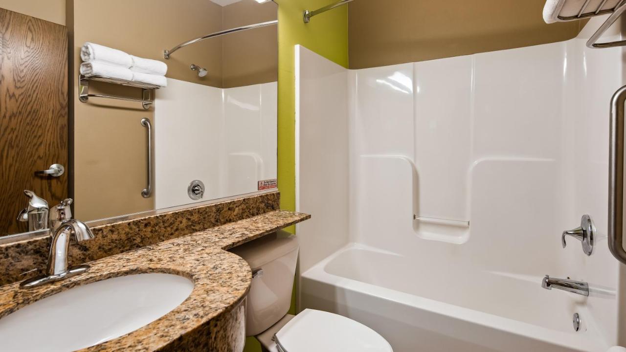 Surestay Plus Hotel By Best Western Buckhannon מראה חיצוני תמונה